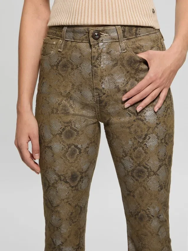 Sexy flared jeans met pythonprint Sexy flared jeans met pythonprint
