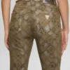 Sexy flared jeans met pythonprint Sexy flared jeans met pythonprint