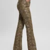 Sexy flared jeans met pythonprint Sexy flared jeans met pythonprint