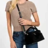 Shaida Crossbodytas met handvat en imitatiebont