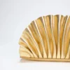 Shelly metallic leren clutch