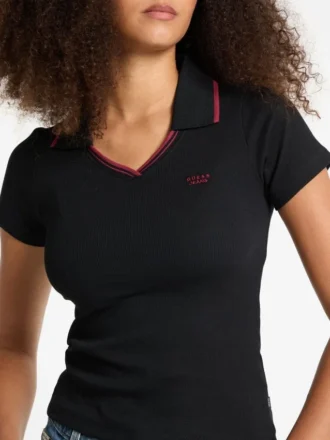 Slanke polo met geborduurd logo