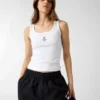 Slanke tanktop met geborduurde ster Slanke tanktop met geborduurde ster