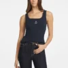 Slanke tanktop met geborduurde ster Slanke tanktop met geborduurde ster