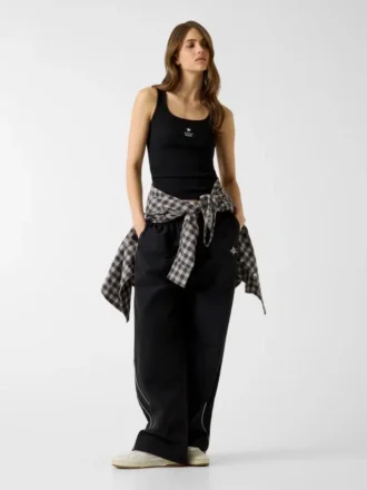 Slanke tanktop met geborduurde ster