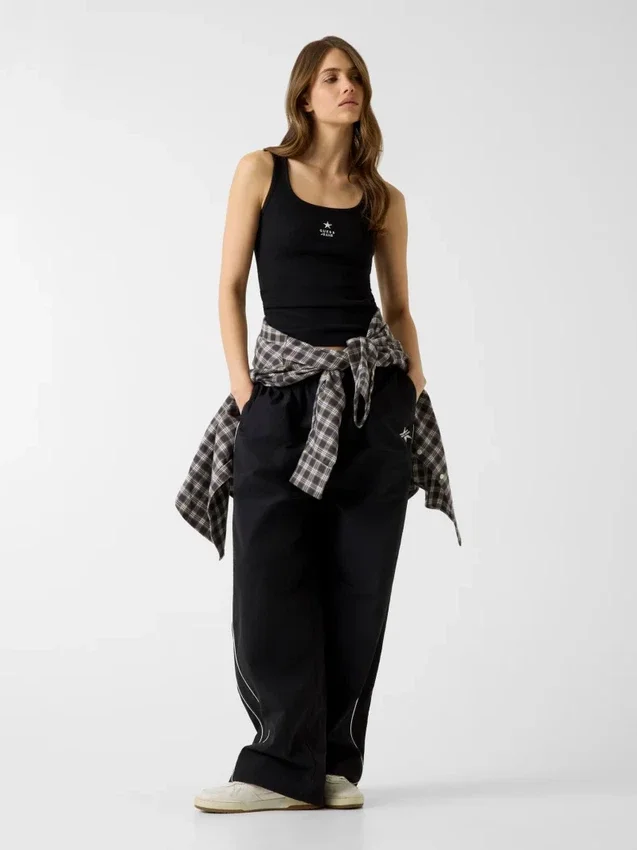 Slanke tanktop met geborduurde ster Slanke tanktop met geborduurde ster