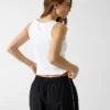 Slanke tanktop met geborduurde ster Slanke tanktop met geborduurde ster