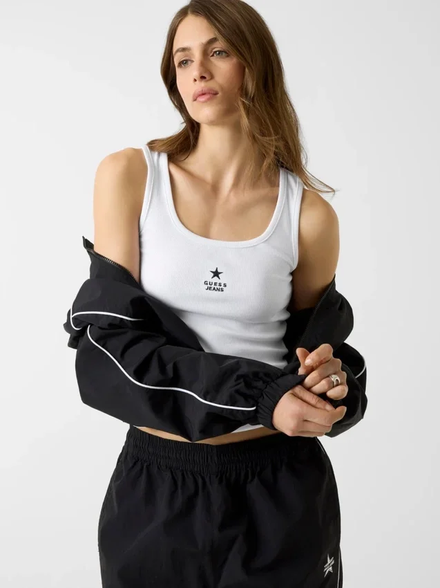 Slanke tanktop met geborduurde ster Slanke tanktop met geborduurde ster