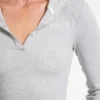 Slanke top met capuchon en geborduurd logo Slanke top met capuchon en geborduurd logo