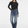 Slim ribgebreid T-shirt met ster Slim ribgebreid T-shirt met ster