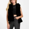 Sophy gilet met capuchon van imitatiebont