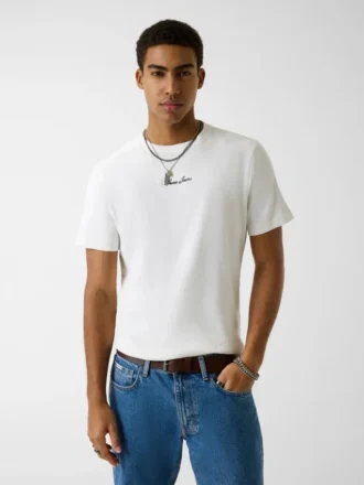 T-shirt met geborduurd logo