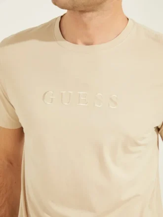 T-shirt met geborduurd logo