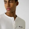 T-shirt met geborduurd logo T-shirt met geborduurd logo