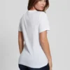 T-shirt met ronde hals en piramidevormige studs