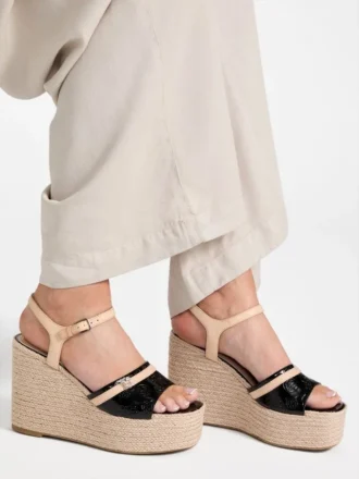 Taani Sandalen mit Sleehak
