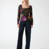 Top met plooien en zandkleurige print Top met plooien en zandkleurige print