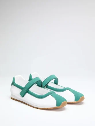 Treece Logo ballerina’s