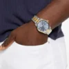 Tweekleurig analoog horloge