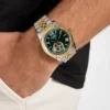 Tweekleurig analoog horloge Tweekleurig analoog horloge