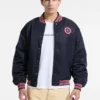 Varsity-jas met geborduurde patch Varsity-jas met geborduurde patch