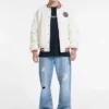 Varsity-jas met geborduurde patch Varsity-jas met geborduurde patch