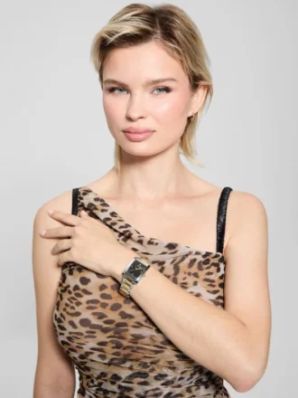 Veerkleurig en zwart vierkant analoog horloge