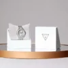 Zilverkleurig analoog horloge Zilverkleurig analoog horloge
