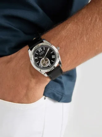 Zilverkleurig analoog leren horloge