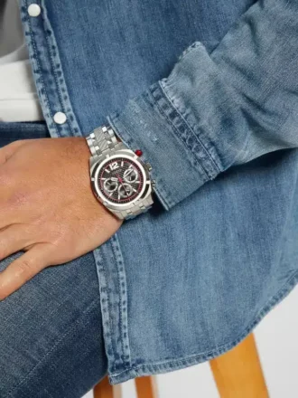 Zilverkleurig chronograafhorloge